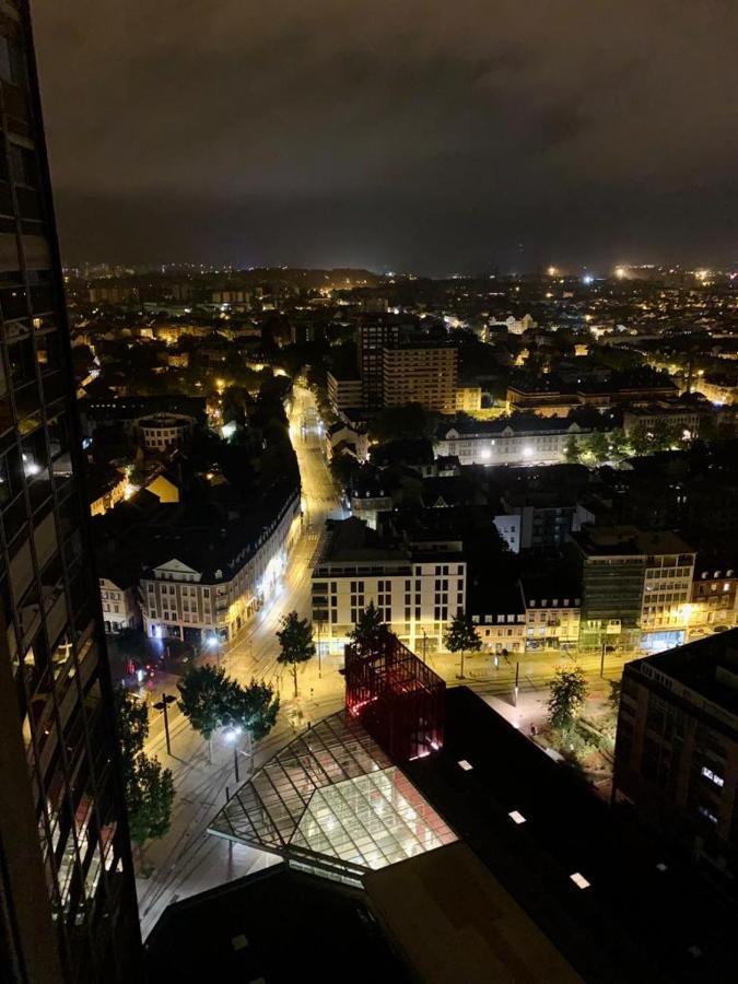 Grand Appartement 2 Chambres 5 Pers Max, Vue Panoramique Avec Parking Mulhouse Bagian luar foto